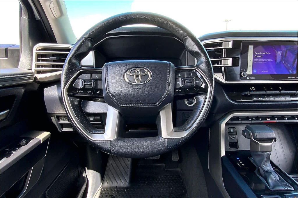 TOYOTA TUNDRA - 6