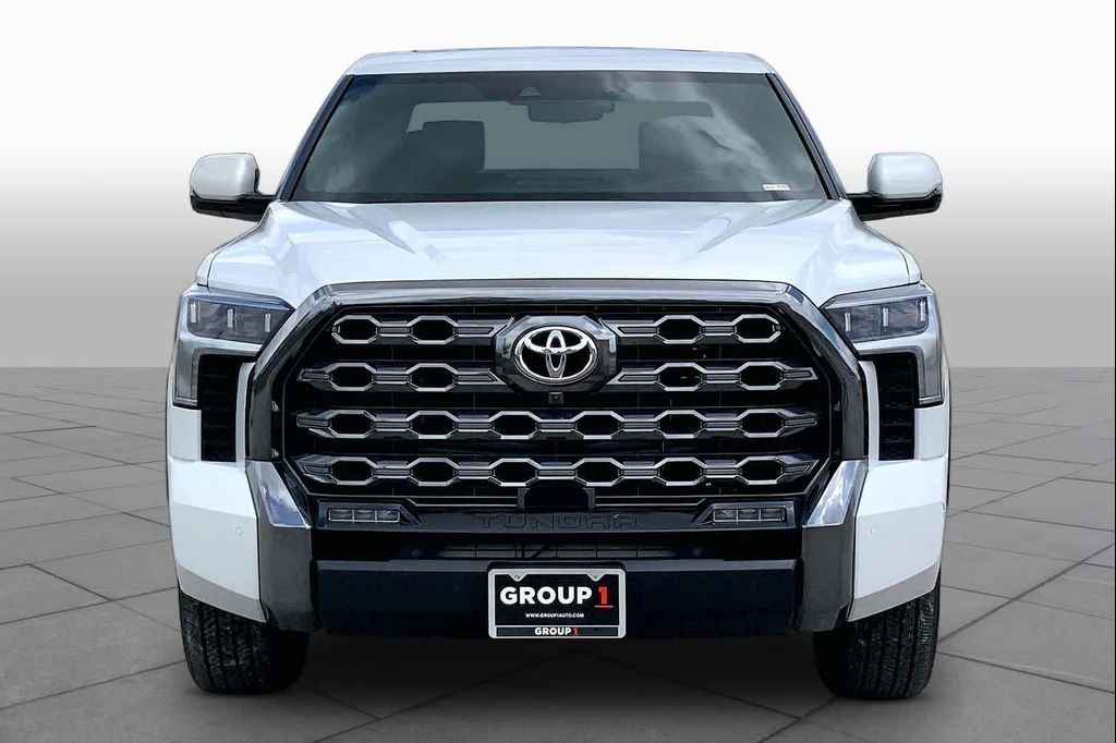 TOYOTA TUNDRA - 4