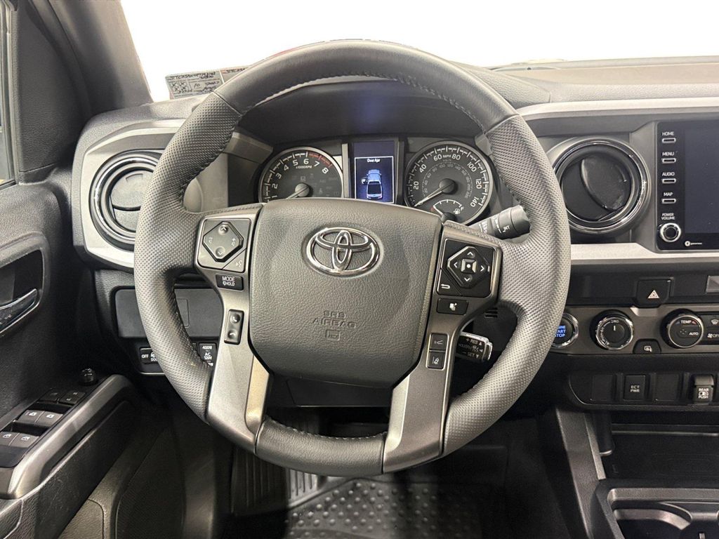 2023 Toyota TACOMA — миниатюра 12