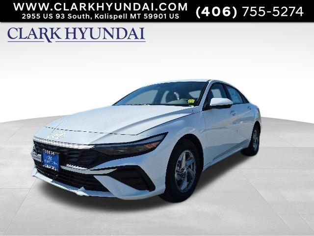 New 2026 Hyundai ELANTRA SE