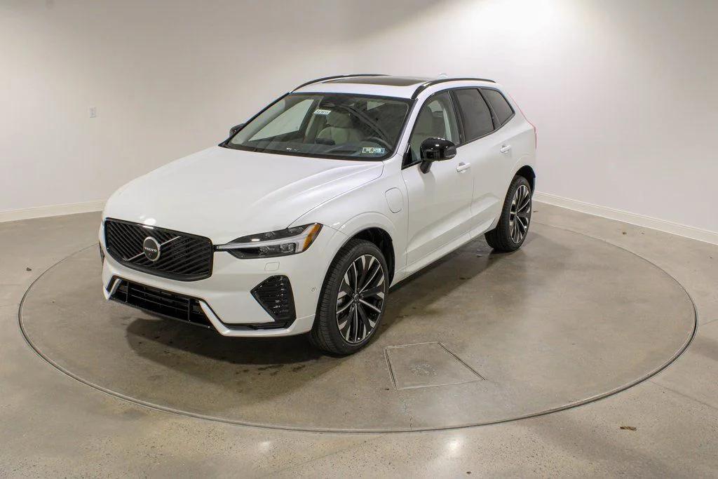 New 2026 Volvo XC60 Plug-In Hybrid T8 Ultra