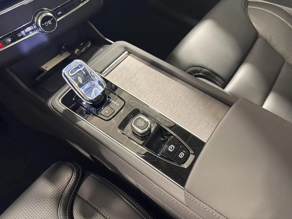 2026 Volvo XC90 ULTRA, B6 AWD GAS (MILD HYBRID), GASOLINE, BR 缩略图 14
