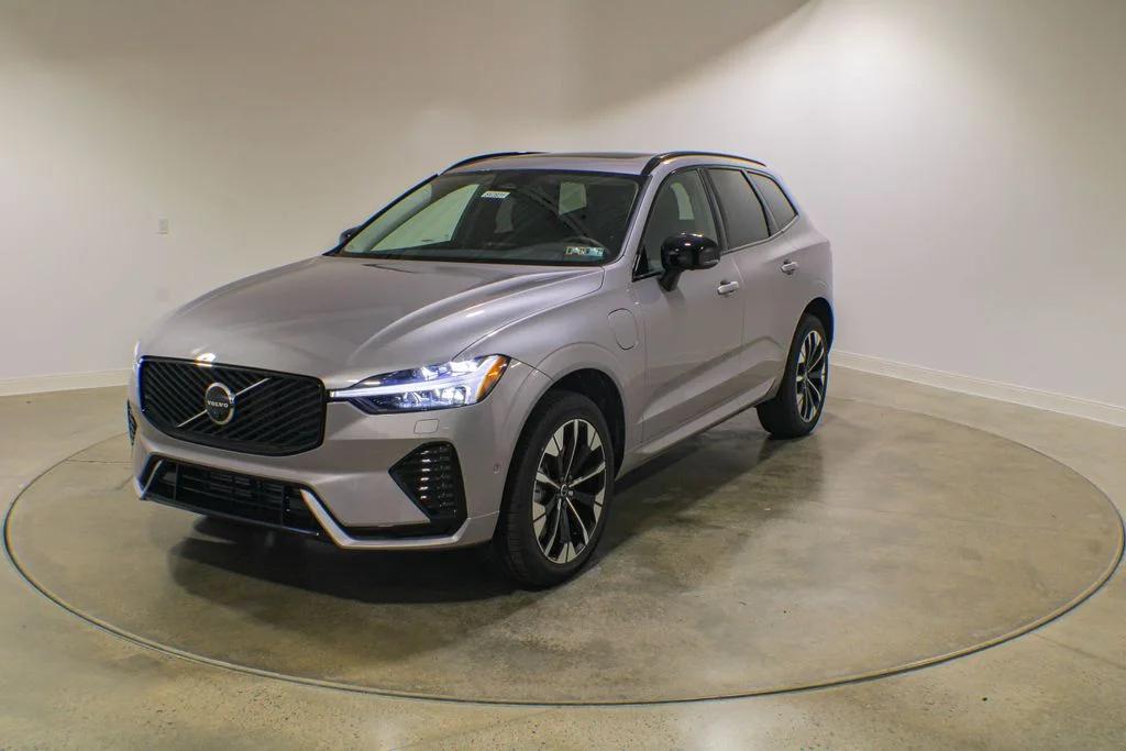 New 2026 Volvo XC60 Plug-In Hybrid Plus, T8 AWD Electric/Gasoline, Dark