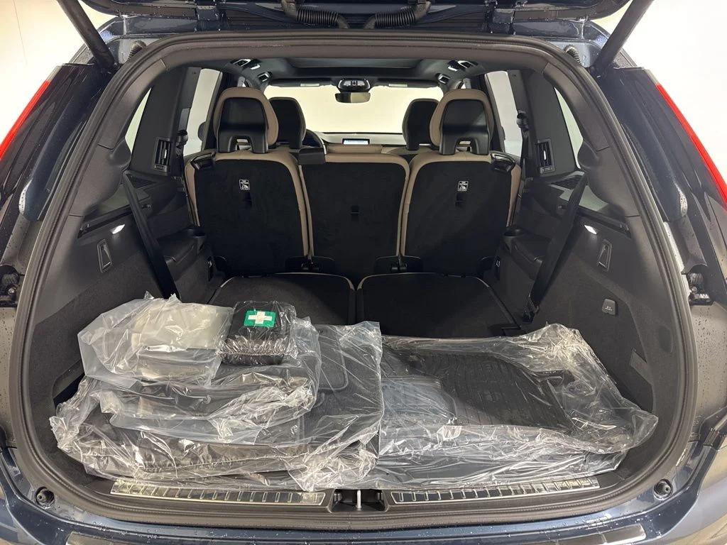 صورة مصغرة 31 لـ 2026 Volvo XC90 PLUS, B6 AWD GAS (MILD HYBRID), GASOLINE, BRI