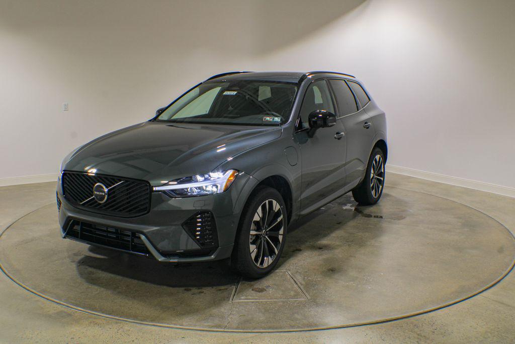 New 2026 Volvo XC60 Plug-In Hybrid Plus, T8 AWD Electric/Gasoline, Dark