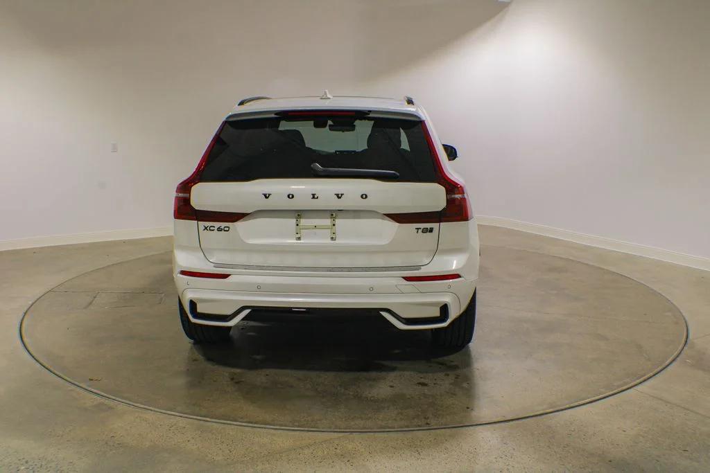 2026 Volvo XC60 PLUG-IN HYBRID BLACK EDITION ULTRA, T8 AWD EL 照片 4
