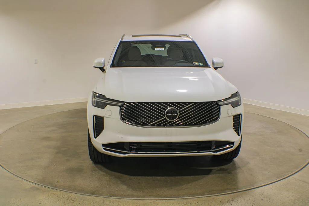 صورة 8 لـ 2026 Volvo XC90 PLUG-IN HYBRID PLUS, T8 AWD, ELECTRIC/GASOLIN