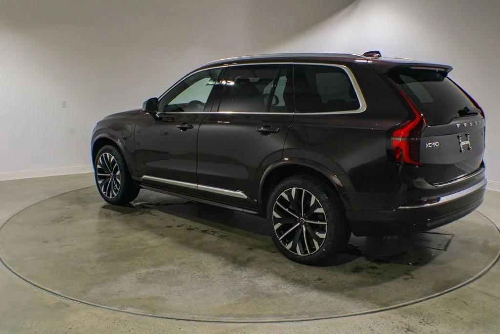 صورة 3 لـ 2026 Volvo XC90 PLUG-IN HYBRID PLUS, T8 AWD, ELECTRIC/GASOLIN