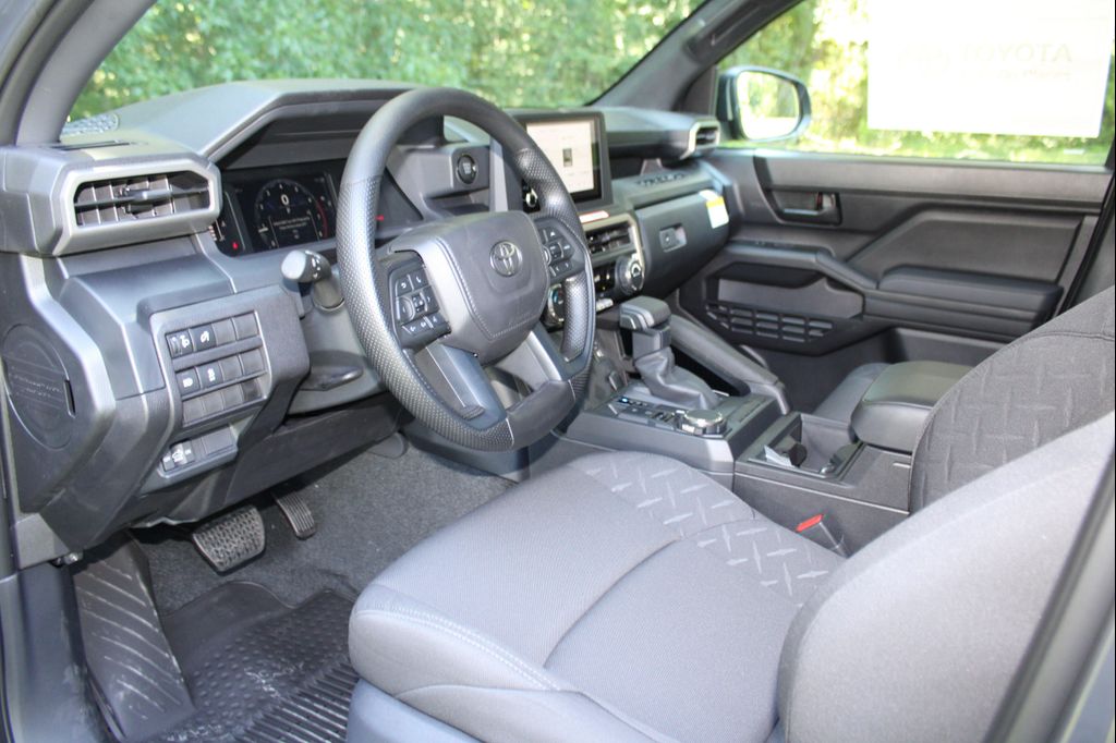 2026 Toyota TACOMA SR — миниатюра 16