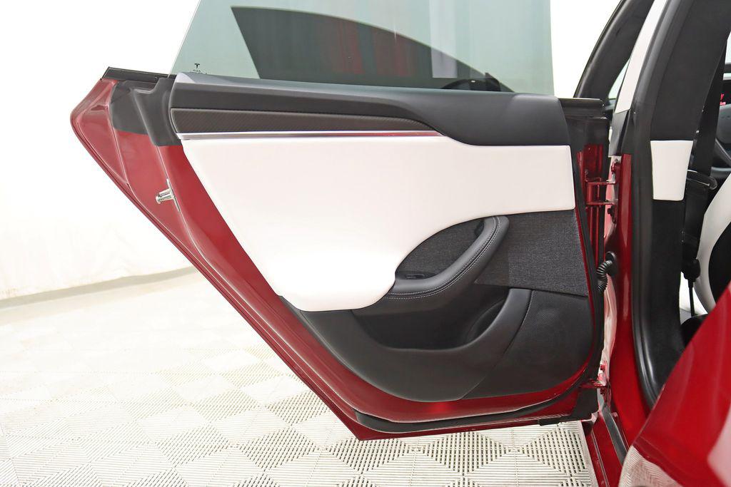 2023 Tesla MODEL S PLAID thumbnail 38