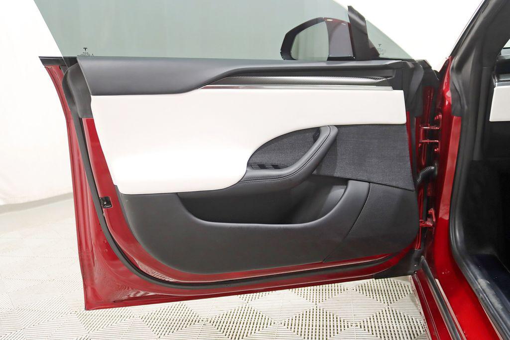 2023 Tesla MODEL S PLAID thumbnail 36