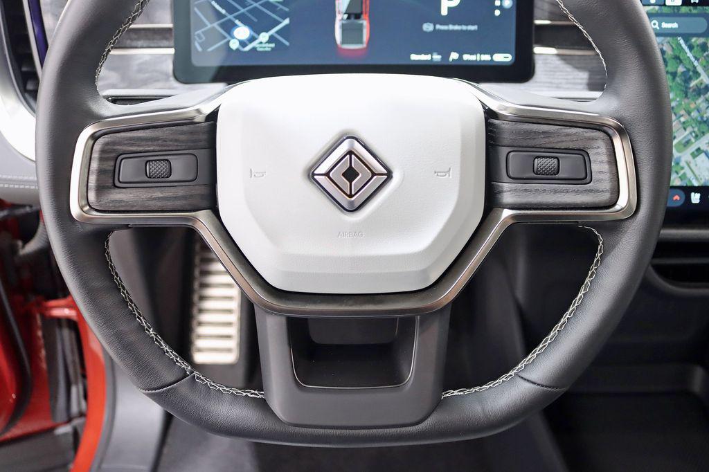 صورة 15 لـ 2022 Rivian R1T ADVENTURE