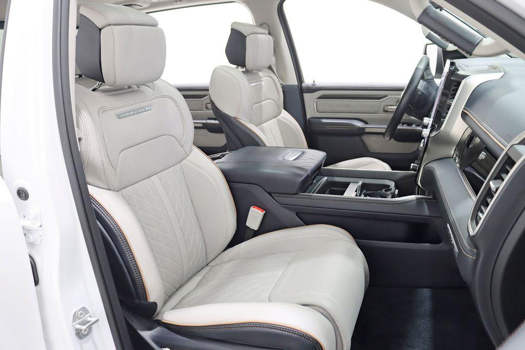 2025 RAM 1500 ST 缩略图 35