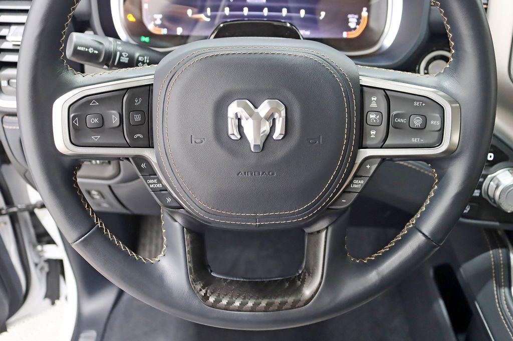 2025 RAM 1500 ST 缩略图 16