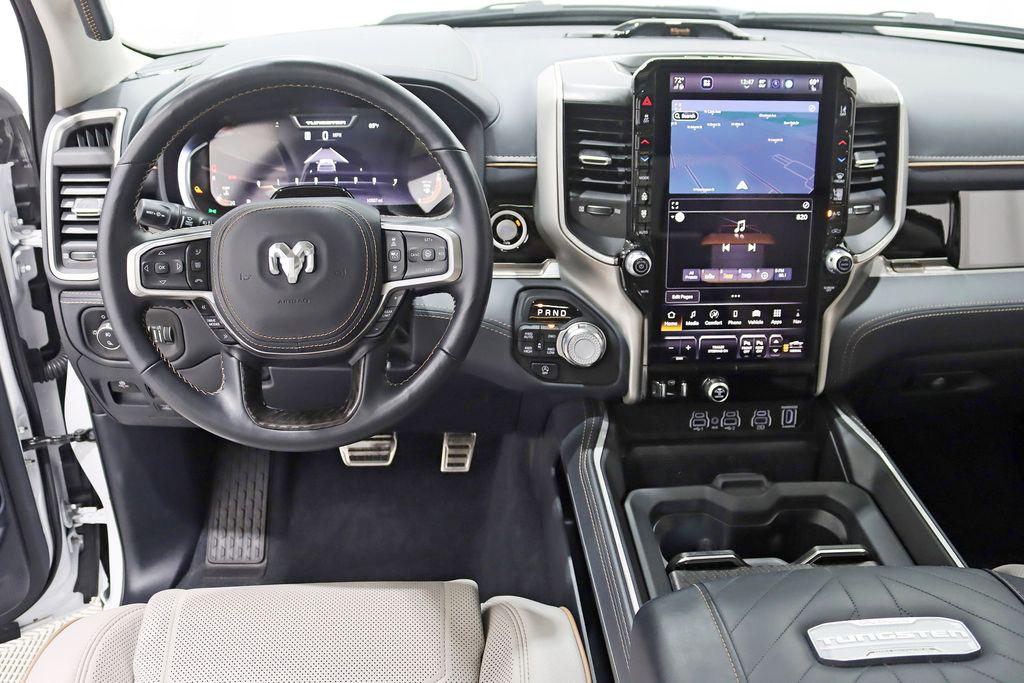 2025 RAM 1500 ST 缩略图 15