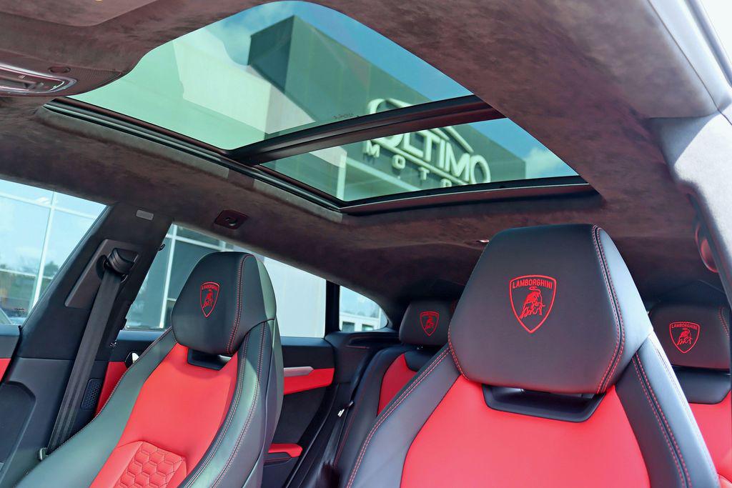 صورة 52 لـ 2020 Lamborghini URUS BASE