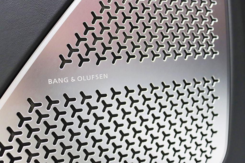 صورة 37 لـ 2020 Lamborghini URUS BASE