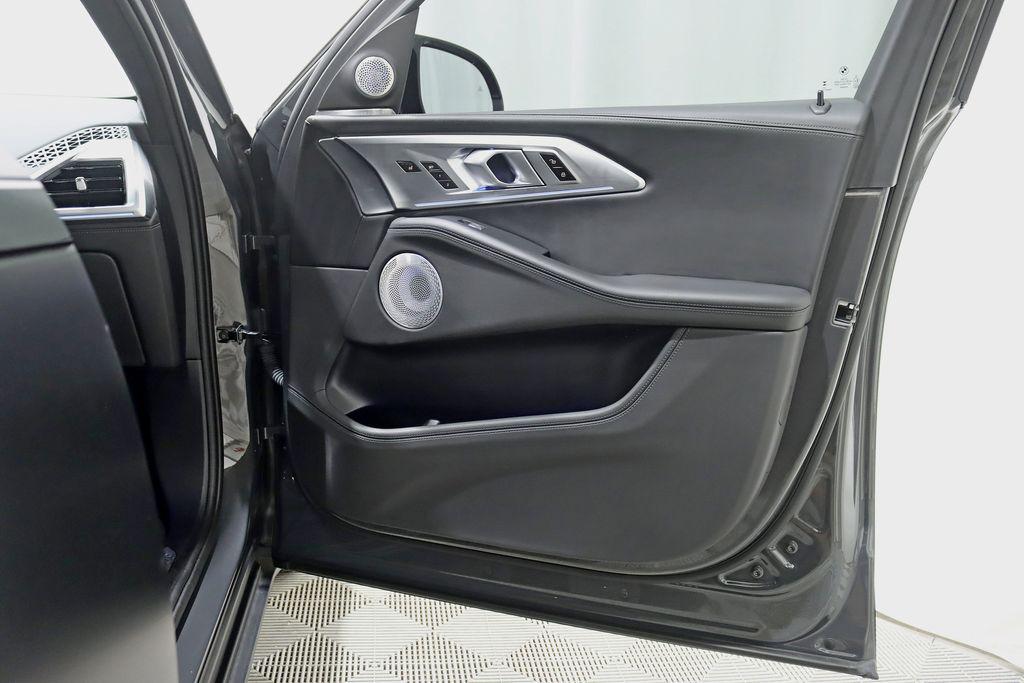 2023 BMW XM BASE 缩略图 37