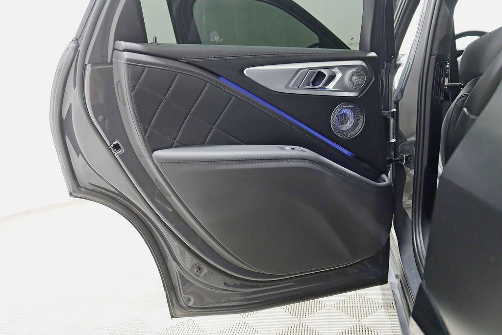 2023 BMW XM BASE 缩略图 38