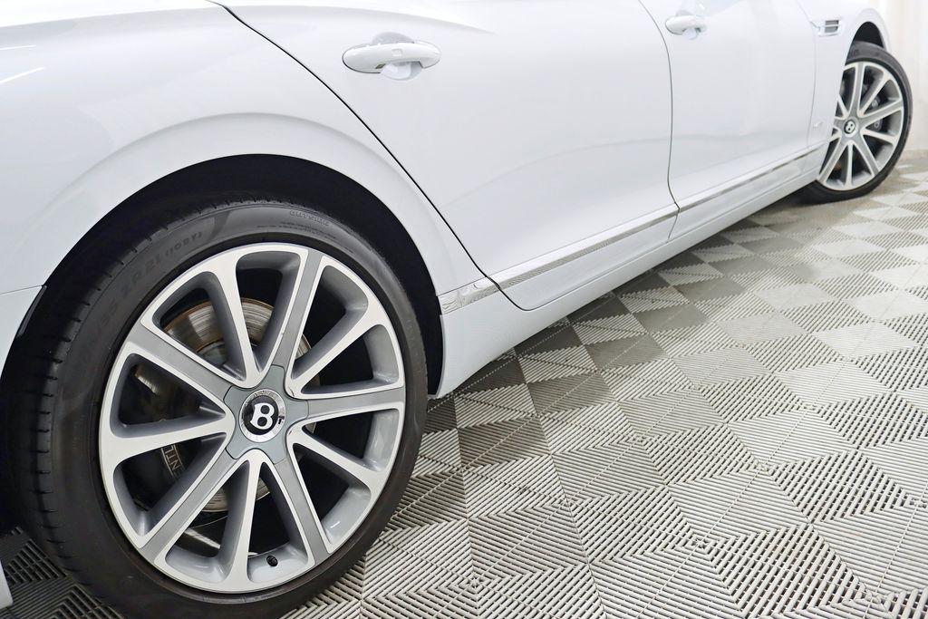 صورة 14 لـ 2020 Bentley FLYING SPUR W12