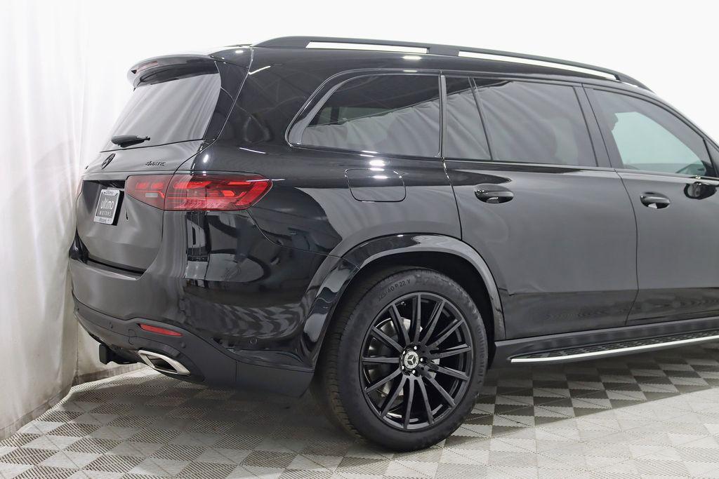 MERCEDES-BENZ GLS - 9