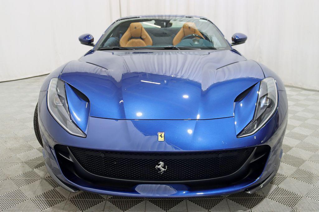 صورة 11 لـ 2021 Ferrari 812 GTS BASE