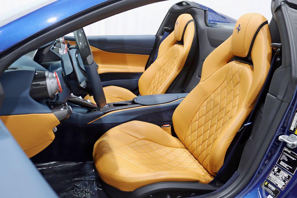 صورة مصغرة 38 لـ 2021 Ferrari 812 GTS BASE