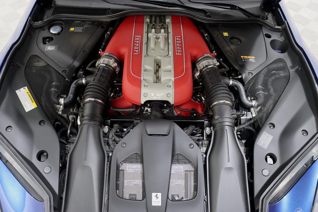 صورة مصغرة 49 لـ 2021 Ferrari 812 GTS BASE
