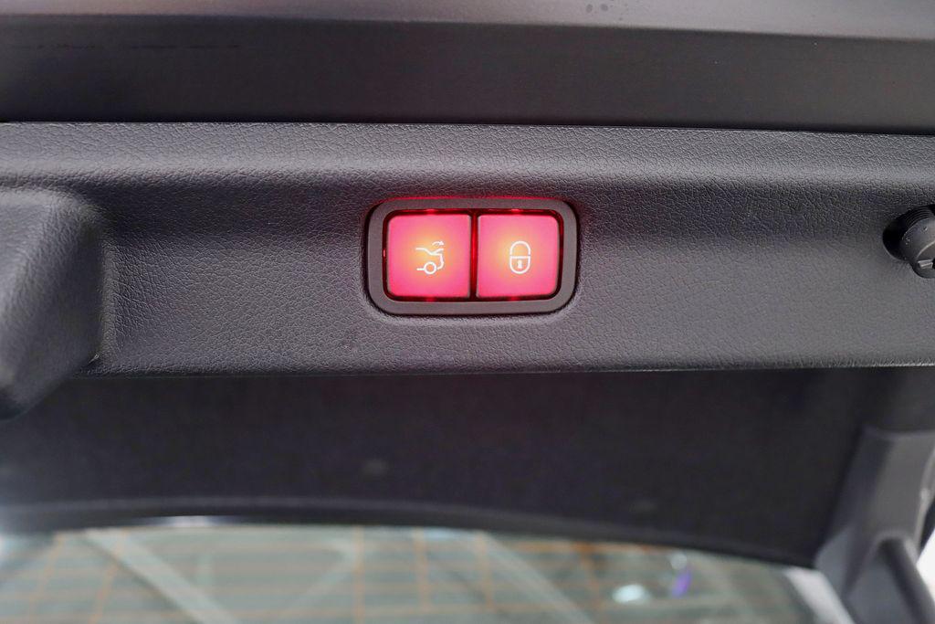 صورة مصغرة 33 لـ 2023 Mercedes-BENZ AMG EQE 4MATIC+