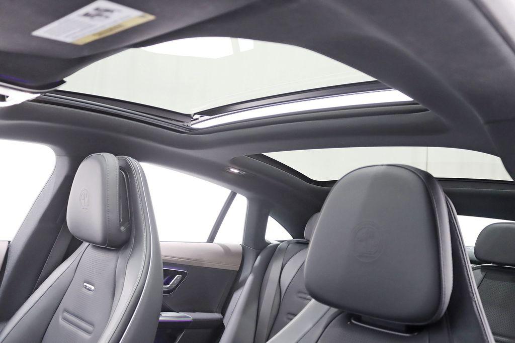 صورة مصغرة 26 لـ 2023 Mercedes-BENZ AMG EQE 4MATIC+