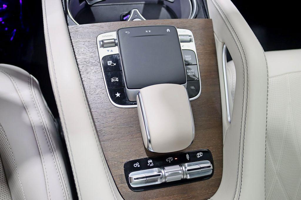 صورة مصغرة 31 لـ 2021 Mercedes-BENZ AMG GLS 63 BASE