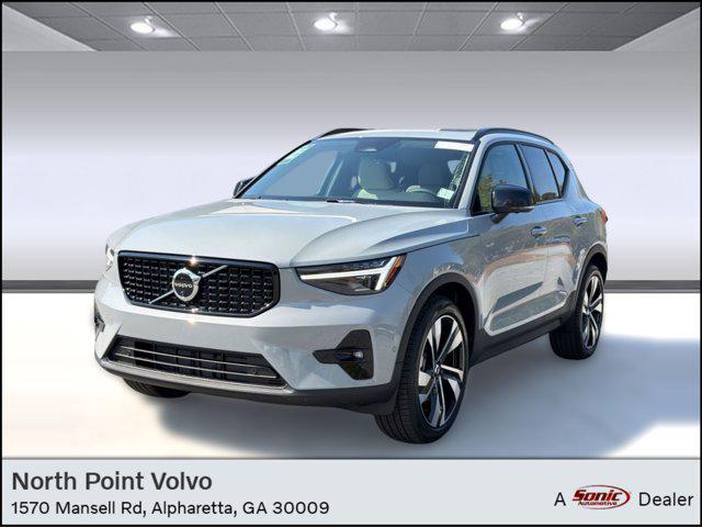 New 2026 Volvo XC40 Ultra, B5 AWD Gas (mild hybrid), Dark