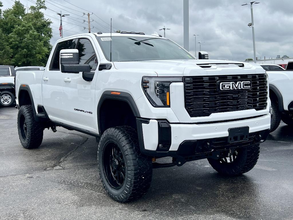 New 2026 GMC Sierra 3500 Denali