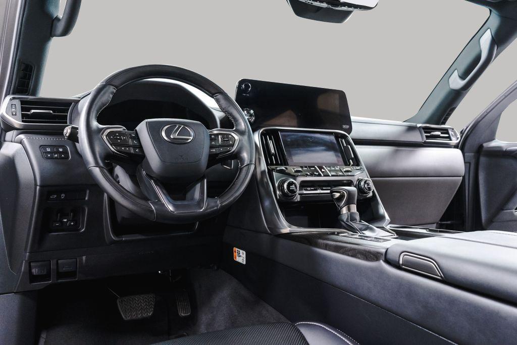 صورة مصغرة 29 لـ 2025 Lexus LX 600 LUXURY