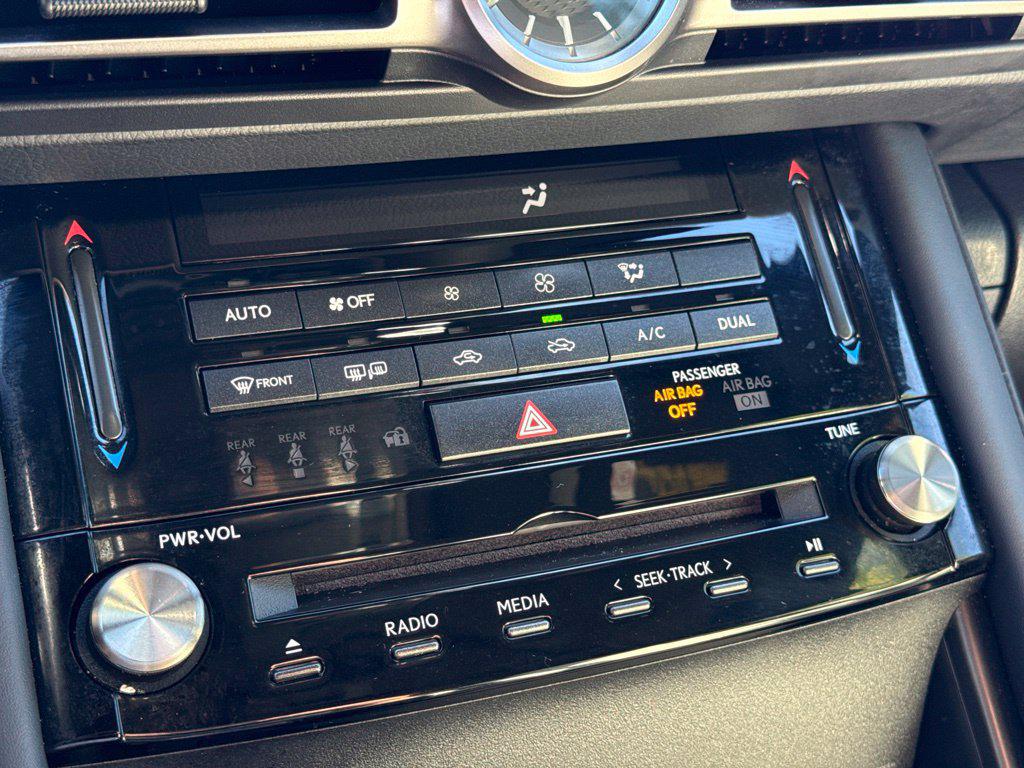 صورة مصغرة 29 لـ 2021 Lexus IS 350 F SPORT