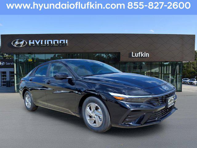New 2026 Hyundai ELANTRA SE