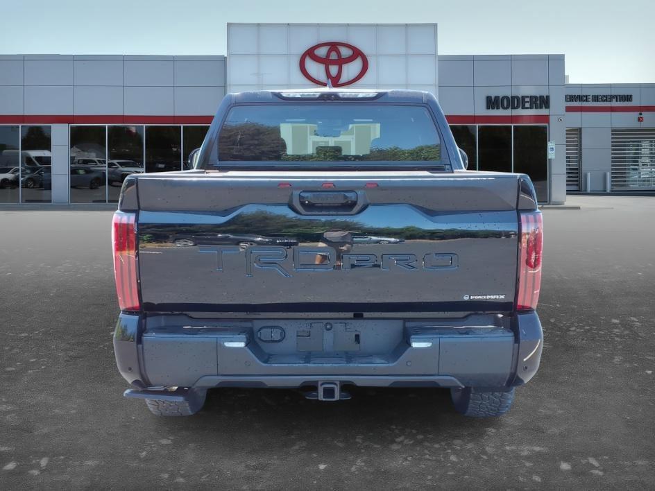 TOYOTA TUNDRA - 5