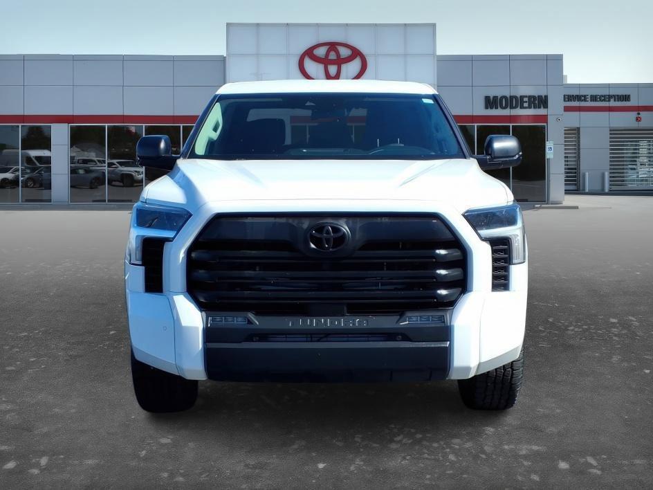 TOYOTA TUNDRA - 2