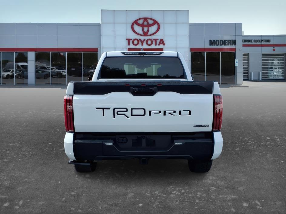 TOYOTA TUNDRA - 5