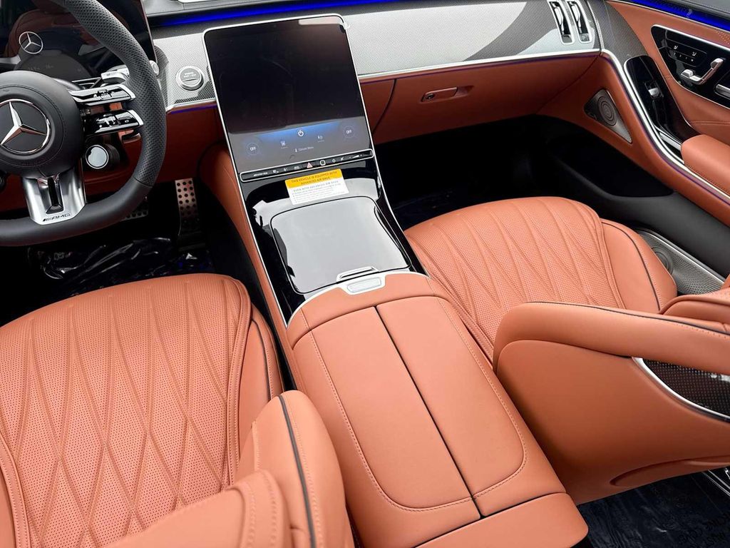 2026 Mercedes-BENZ AMG S 63 E 4MATIC — миниатюра 22