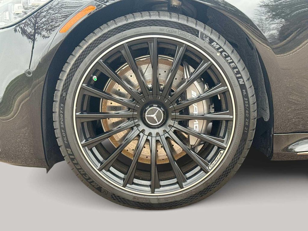 2026 Mercedes-BENZ AMG S 63 E 4MATIC 缩略图 12