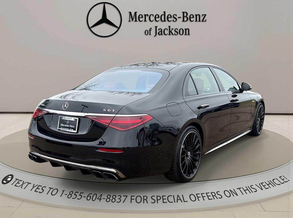 2026 Mercedes-BENZ AMG S 63 E 4MATIC 照片 6