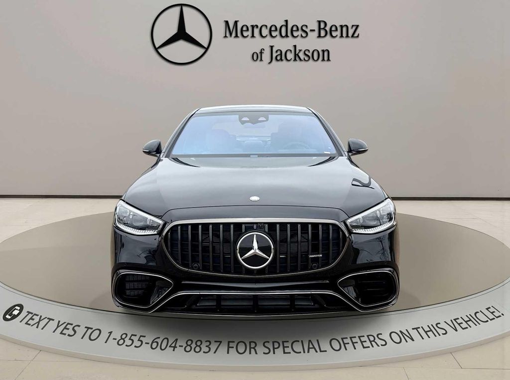 2026 Mercedes-BENZ AMG S 63 E 4MATIC 照片 9