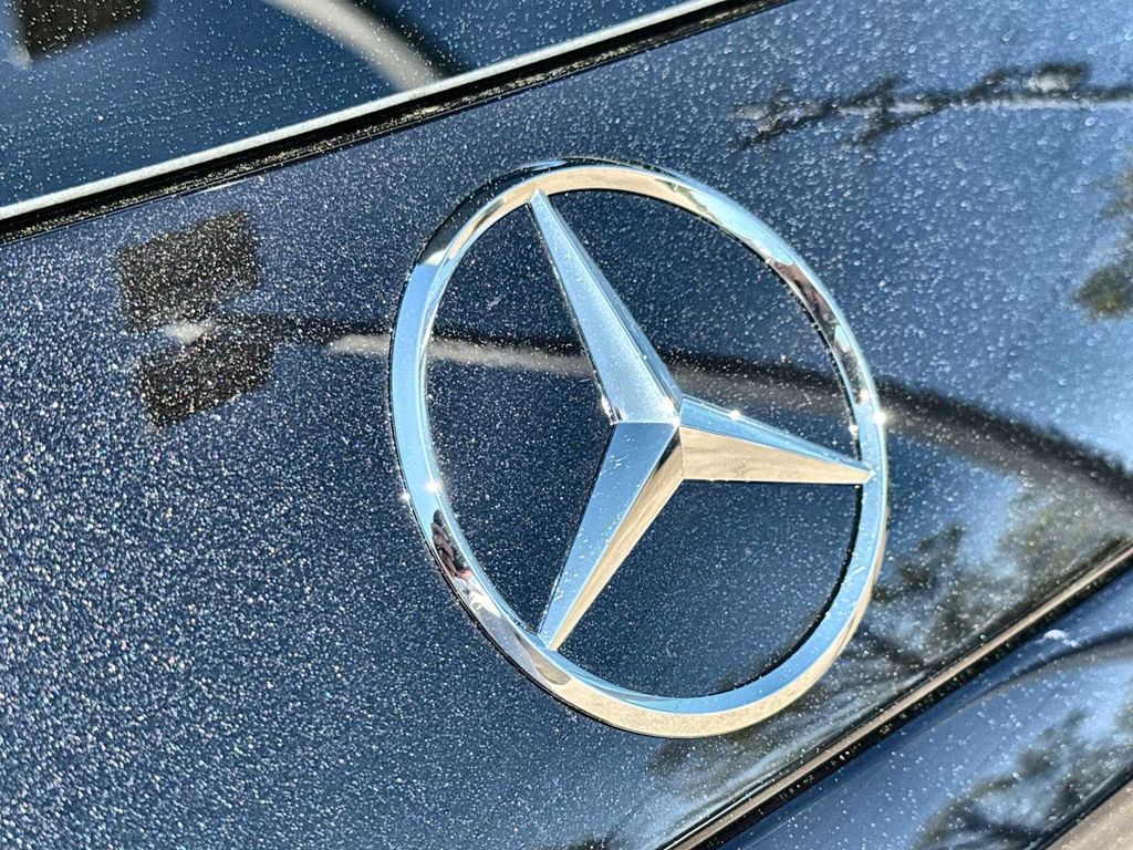 2026 Mercedes-BENZ GLC — миниатюра 16