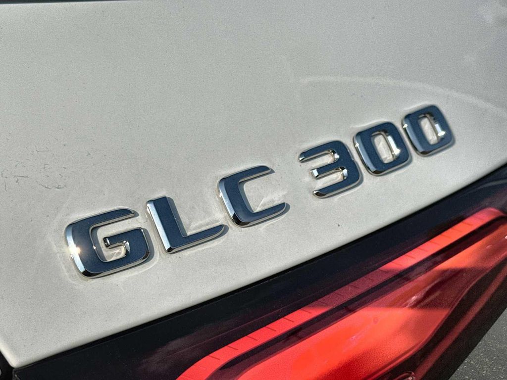 2026 Mercedes-BENZ GLC 缩略图 16