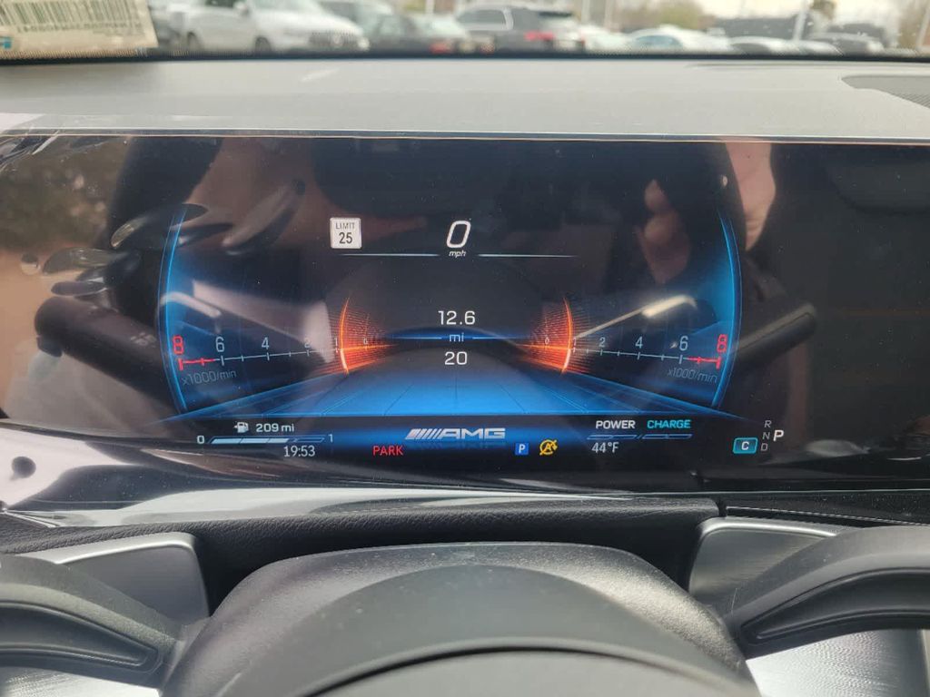 MERCEDES-BENZ GLB-CLASS AMG - 7