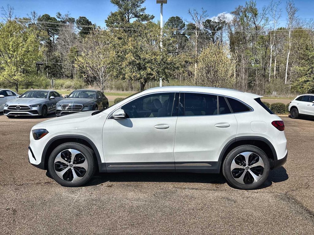 MERCEDES-BENZ GLA-CLASS - 5