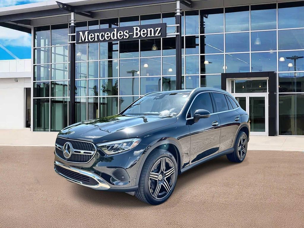 New 2026 Mercedes-Benz GLC 300 Base