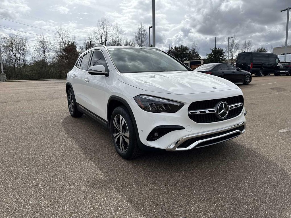 MERCEDES-BENZ GLA-CLASS - 8