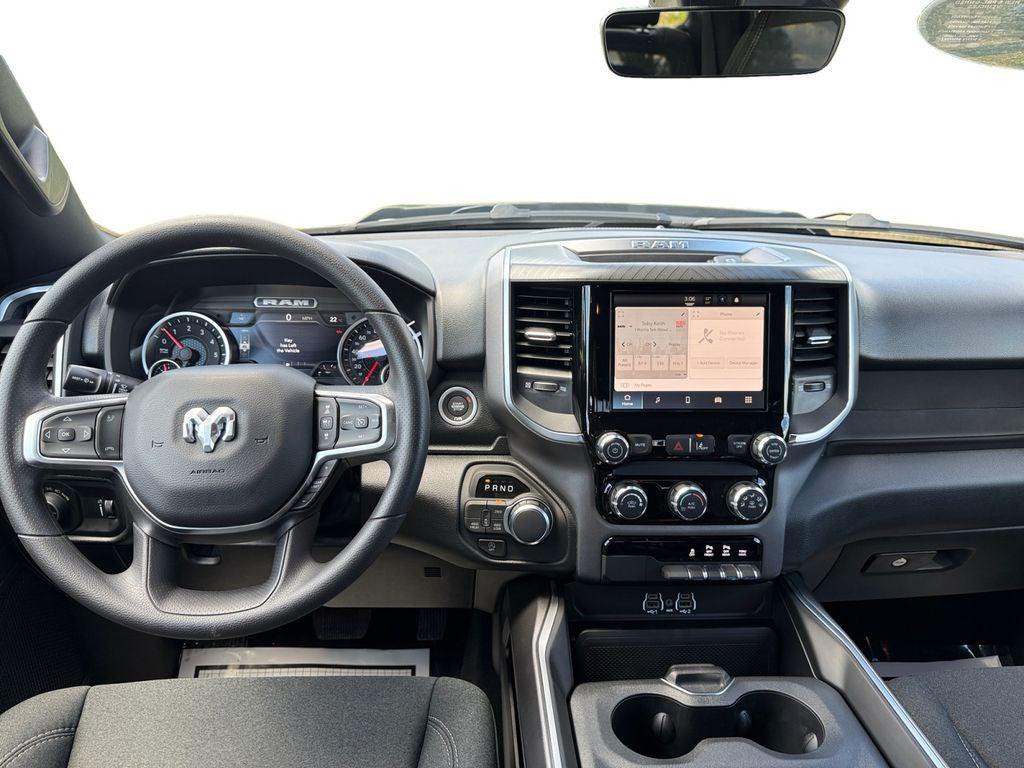 صورة مصغرة 12 لـ 2026 RAM 1500 EXPRESS